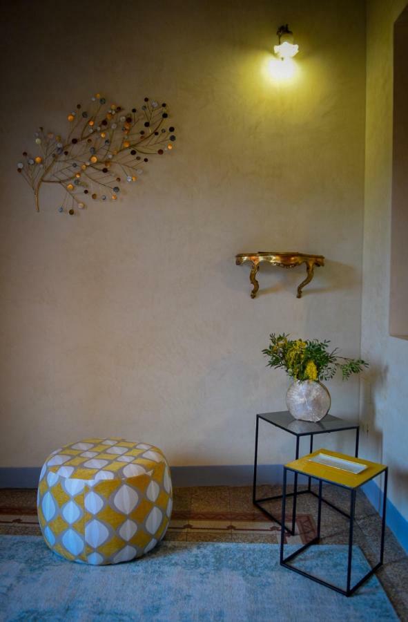 Calzaiuoli Luxury And Characteristic * Florenz
