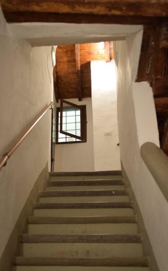 Calzaiuoli Luxury And Characteristic Apartment Florenz