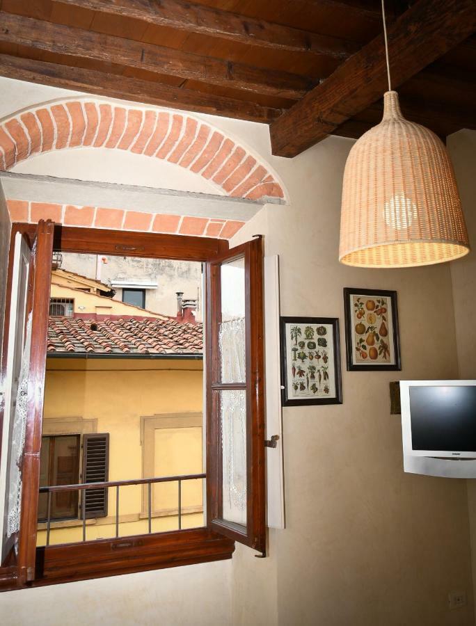 Calzaiuoli Luxury&characteristic